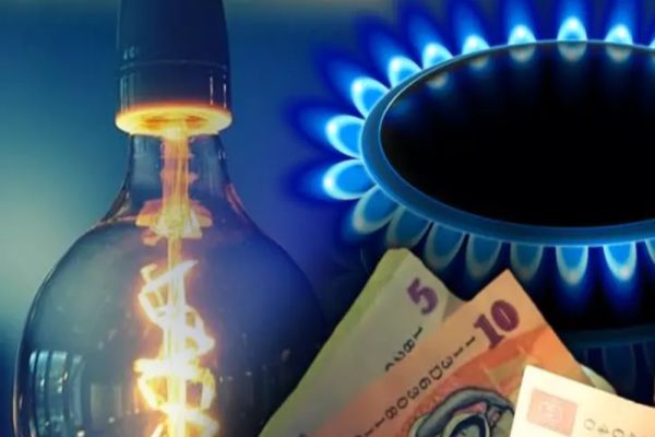 România împarte energia. Umplem depozitele singuri, dar le golim împreună cu vecinii