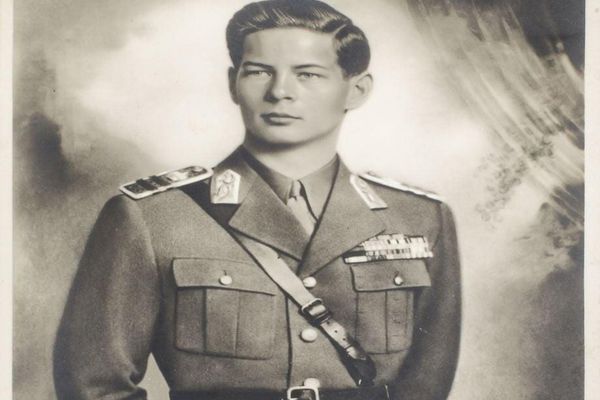 25 octombrie - Ziua Armatei Române și ziua de naștere a Regelui Mihai I