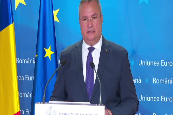 Premierul Ciucă a anunțat marea revoluție în birocrație: Românii își vor putea înmatricula mașina online, rapid și facil