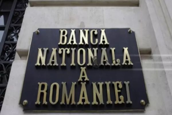 BNR, prognoză sumbră privind creşterea preţurilor de Sărbători: "Va fi o perioadă grea"