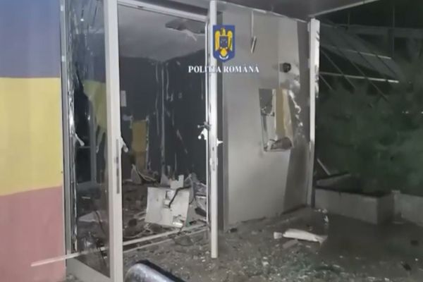 Suspecții care aruncau în aer bancomate la Constanța, legături cu gruparea mafiotă Ndràngheta