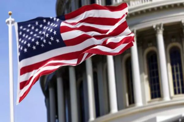 Alegeri cruciale în SUA, primele rezultate: Republicanii sunt la egalitate cu Democrații în bătălia pentru Senat