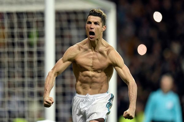 Cristiano Ronaldo ar urma să fie amendat cu un milion de lire sterline, după interviul exploziv acordat lui Piers Morgan - presă