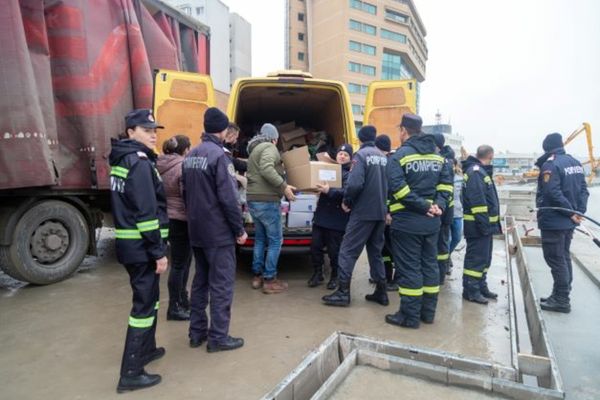 FOTO VIDEO Pompierii tulceni în sprijinul voluntarilor din Europa
