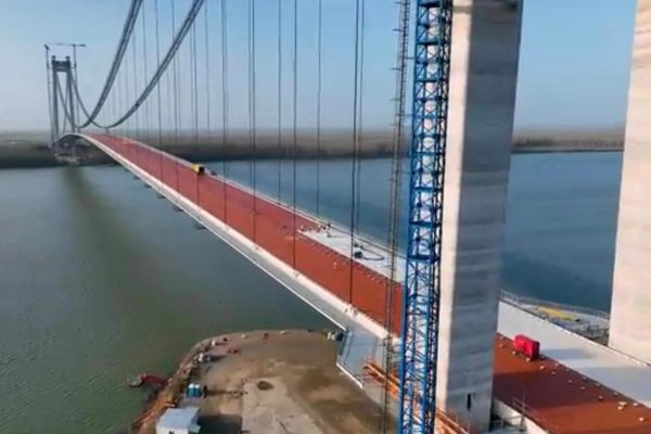 Secretarul de stat în Ministerul Transporturilor Irinel Scrioşteanu a inspectat lucrările de la șantierul Podului peste Dunăre