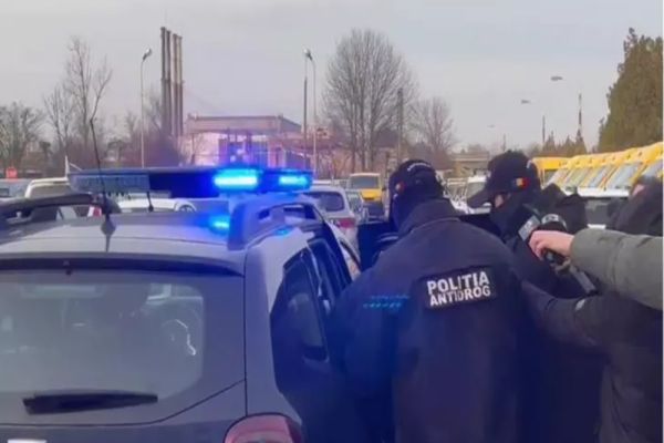 Un membru de top al grupării Hells Angels, extrădat din România în SUA - VIDEO