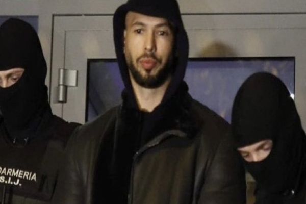 Cum au explicat magistraţii arestarea fraţilor Tate: O reacţie blândă faţă de acest gen de inculpaţi ar crea un sentiment de insecuritate publică