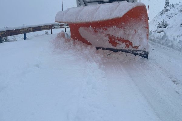 Cod portocaliu și cod galben de ninsori și ploi în România pentru zilele următoare – Harta