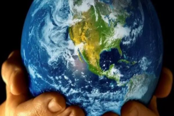 Teorie controversată a cercetătorilor: miezul Pământului ar fi început să se rotească invers