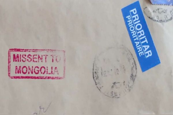 Poștașii au confundat Mangalia cu Mongolia, așa că un pachet s-a „plimbat” prin Asia Centrală