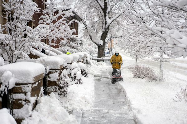 O furtună de zăpadă face ravagii în SUA. Zeci de milioane de oameni se află sub alertă de vreme rea