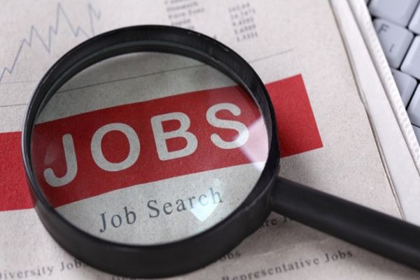 8 români din 10 lucrează în mediul PRIVAT pentru salariile a 2 bugetari - DATE INS