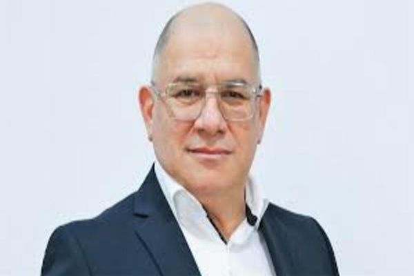 Proiect de lege pentru viitorii șoferi. Deputat PNL: Examen auto, în orice localitate a României, indiferent unde ai urmat şcoala