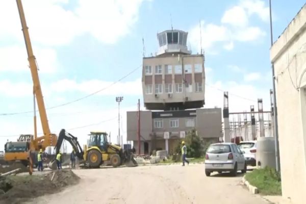 Aeroportul din Tulcea, internațional doar pe hârtie - milioane de lei pentru un număr infim de turiști