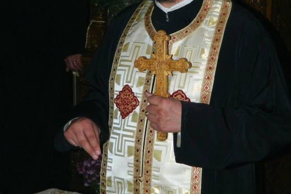 Preot din Cluj, jefuit în noaptea de Înviere, chiar în timp ce oficia slujba