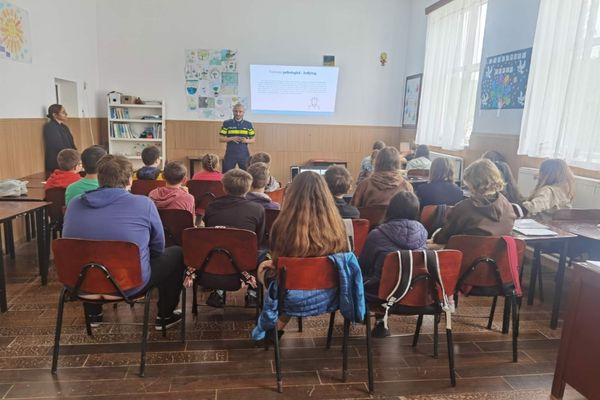 Polițiștii tulceni în școlile din Slava Rusă și Slava Cercheză