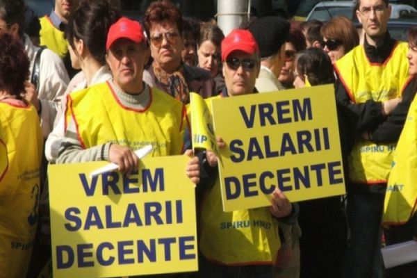 Ministerul Educației: Când vor primi profesorii creșterile de salarii promise de Guvern
