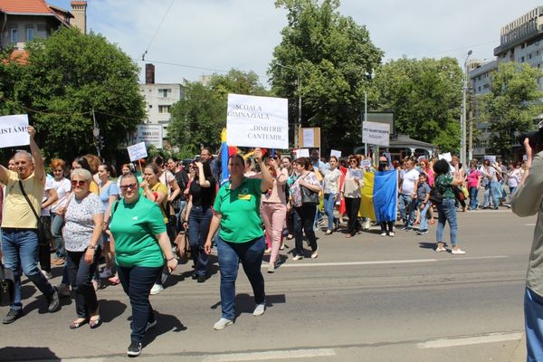 Ministerul Educației a cerut imperativ verificarea PONTAJELOR pe perioada grevei