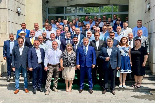 Ministrul Adrian Veștea a semnat 90 de contracte noi pentru finanțare prin PNI Anghel Saligny în valoare totală de peste 917 mil. lei