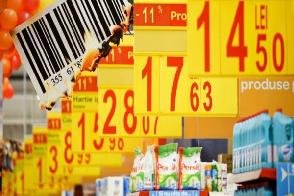 Avertismentul BNR: „Prețurile vor crește și la anul”. Ne așteaptă cele mai scumpe sărbători din ultimii ani