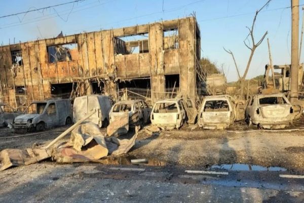 Încă o victimă a exploziei din Crevedia. O femeie cu peste 90% arsuri pe corp a murit