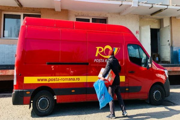 Poșta Română face campanie electorală pentru AUR. Partidul lui Simion a umplut cutiile poștale ale românilor