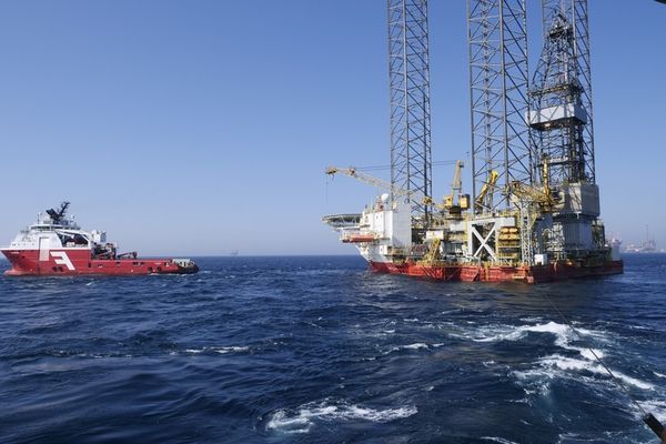 Cum vrea Guvernul să facă rost de 2 miliarde de lei: Redevențe majorate pentru companiile petroliere - Documentul pregătit de Marcel Boloș