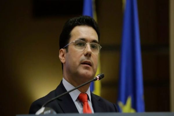 CONFLICTUL DINTRE PNL ȘI PSD NU ARE LEGĂTURĂ CU KLAUS IOHANNIS. PROFESORUL PRICOPIE: CIUCĂ ȘI CIOLACU SE VOR CONFRUNTA ÎN TURUL DOI. ACESTA ESTE MOTIVUL RĂCIRII RELAȚIILOR