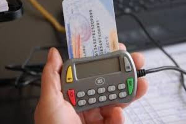 Atenție, se modifică VALABILITATEA adeverinței care ține locul cardului de sănătate. Ce mesaj a transmis CNAS?