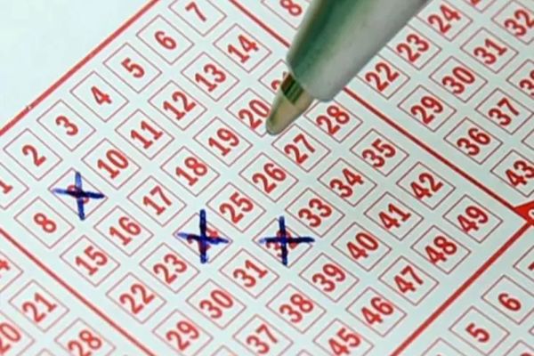 Marele premiu la Loto 6/49 a fost câștigat. Biletul norocos, jucat în București