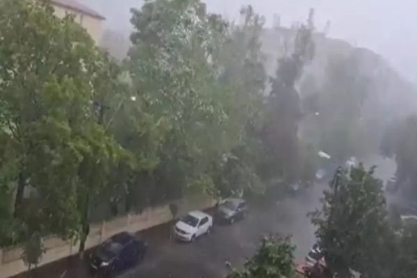 AVERTIZARE METEO: COD PORTOCALIU ȘI GALBEN DE VREME SEVERĂ ÎN MAI MULTE JUDEȚE DIN ROMÂNIA 
