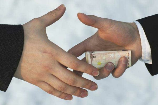 ROMÂNIA, PE PRIMUL LOC ÎN UE LA CORUPȚIE - RAPORT 