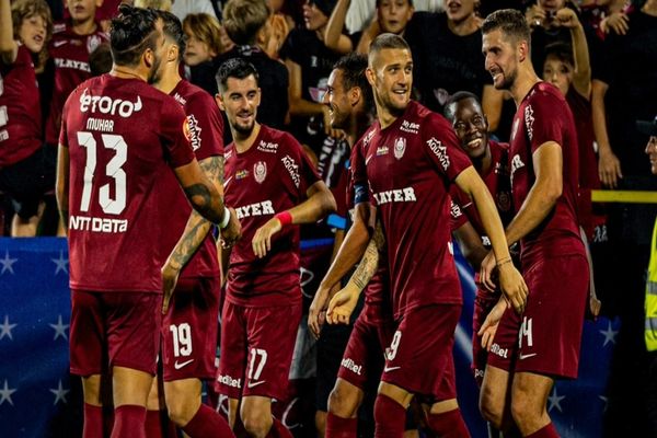 Fotbal / Superliga: CFR Cluj - Rapid 3-0 VIDEO