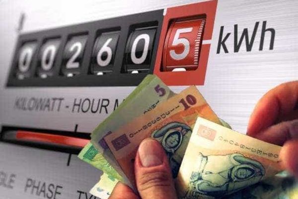 FACTURA LA CURENT CREȘTE DIN NOU: TVA URCĂ LA 21% DE LA 1 AUGUST 