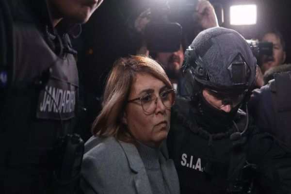 FIICA MILIONARULUI UCIS LA ARAD, REȚINUTĂ PENTRU OMOR CALIFICAT