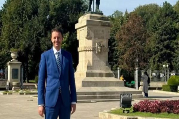 SIEGFRIED MUREȘAN ÎI ÎNDEAMNĂ PE ROMÂNII DIN REPUBLICA MOLDOVA SĂ VOTEZE LA ALEGERILE PREZIDENȚIALE: ”VOTAȚI PENTRU O ROMÂNIE SIGURĂ”