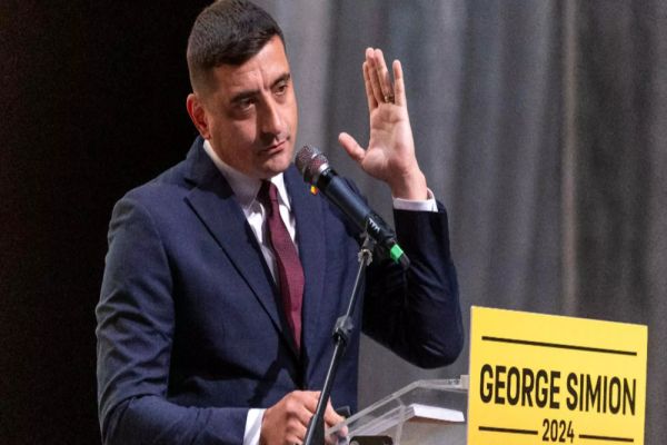 GEORGE SIMION, DESPRE DECIZIA CNA DE A INTERZICE EMISIA REALITATEA PLUS: „CENZURA ȘI DICTATURA SUNT IMPUSE ÎN ȚARA NOASTRĂ PRIN DIFERITE INSTITUȚII”