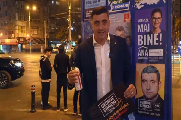 GEORGE SIMION NU RENUNȚĂ! LIDERUL AUR PUNE LA LOC AFIȘELE ELECTORALE ALE PARTIDULUI