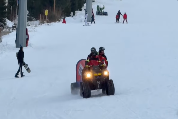 SALVAMONTIȘTII, APEL CĂTRE SCHIORI: RESPECTAȚI REGULILE PENTRU A EVITA TRAGEDIILE PE PÂRTIE