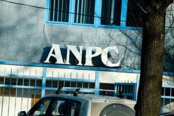 ANPC A ÎNCHIS O FABRICĂ DE PANIFICAȚIE DIN CONSTANȚA DUPĂ CE A GĂSIT GÂNDACI ȘI MUCEGAI