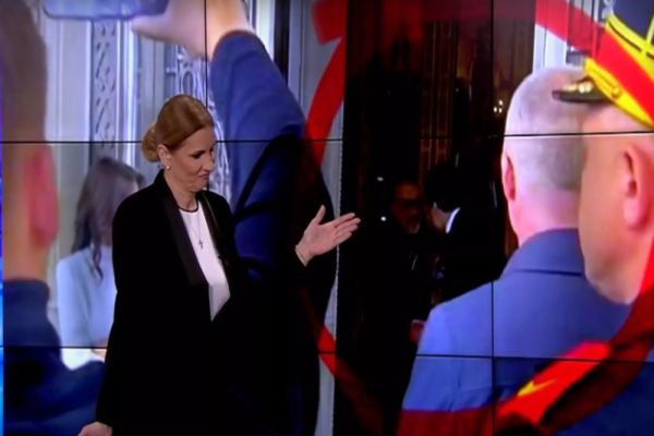 ANCA ALEXANDRESCU ÎL DEMASCĂ PE BECALI. CUM S-A DUS LATIFUNDIARUL SĂ FACĂ PLECĂCIUNI ÎN FAȚA LUI NICUȘOR DAN, DUPĂ CE L-A INSULTAT ÎN CAMPANIE - VIDEO 