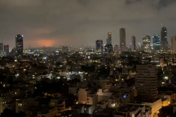 IRANUL A LANSAT UN NOU ATAC CU RACHETE ASUPRA ISRAELULUI. EXPLOZII PUTERNICE LA TEL AVIV ȘI IERUSALIM 