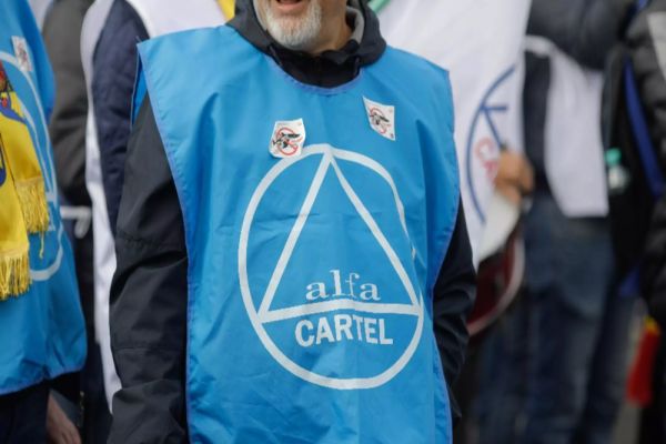 SINDICALIȘTII DE LA CARTEL ALFA, ORGANIZEAZĂ, ASTĂZI, UN MARȘ DE PROTEST ÎN JURUL PARLAMENTULUI