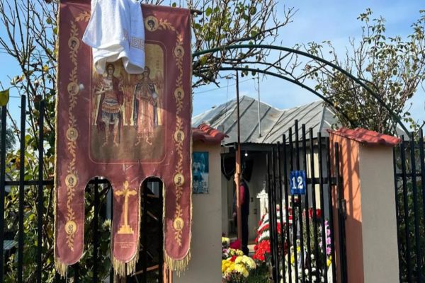 TÂNĂRA GRAVIDĂ UCISĂ ÎN EXPLOZIE, CONDUSĂ PE ULTIMUL DRUM