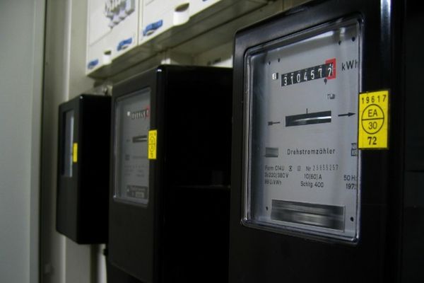 „Hoții” de curent din casă. Cele 3 electrocasnice care te fac să plătești în plus, chiar dacă sunt oprite