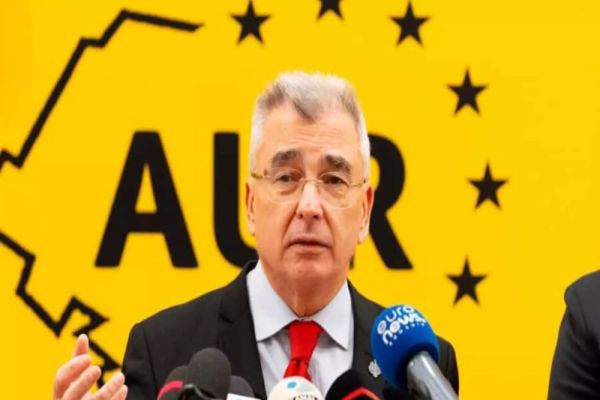 Peiu îl critică pe Bolojan pentru situația economică a România: E singurul premier care "a reușit" performanța de a aduce recesiunea și inflația record