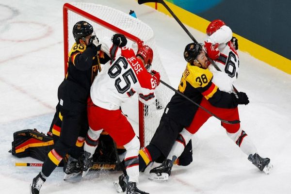 Hochei pe gheaţă. Evoluţii solide pentru Canada şi USA | VIDEO