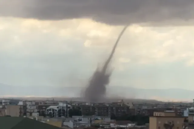 Vremea face ravagii în Italia: o tornadă a speriat locuitorii din sudul țării