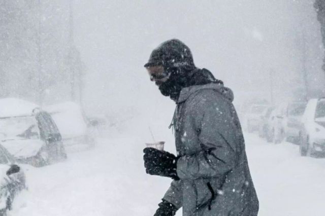După ce viscolul a făcut prăpăd în țară, meteorologii spun că ne așteptăm la o perioadă de ploi 