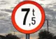 Circulaţia vehiculelor cu masa mai mare de 7,5 tone, restricţionată pe mai multe drumuri naţionale